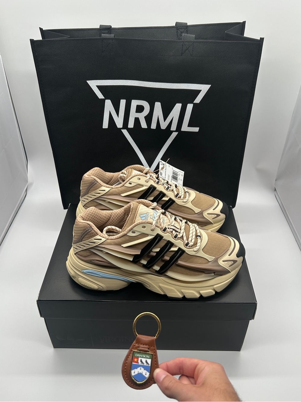 UNRELEASED Pharrell x Adidas Adistar Jellyfish "Crystal Sand" Limited Edition US